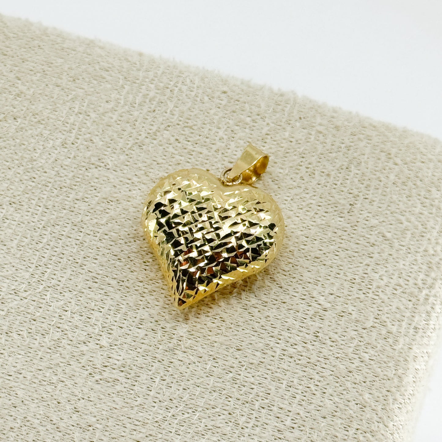 Dije Heart Bombé Facetado