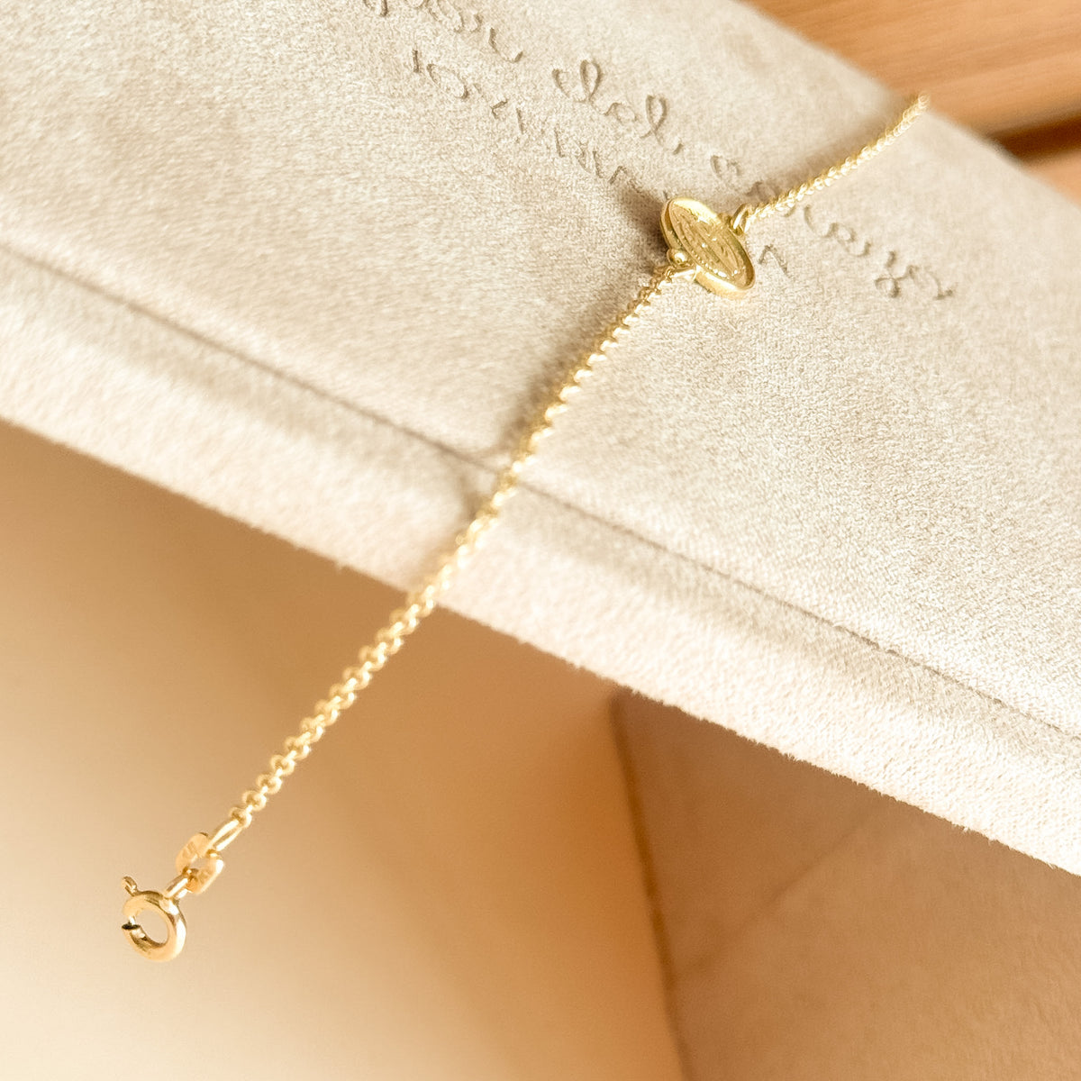 Pulsera Medalla San Benito 10mm en Oro 18k