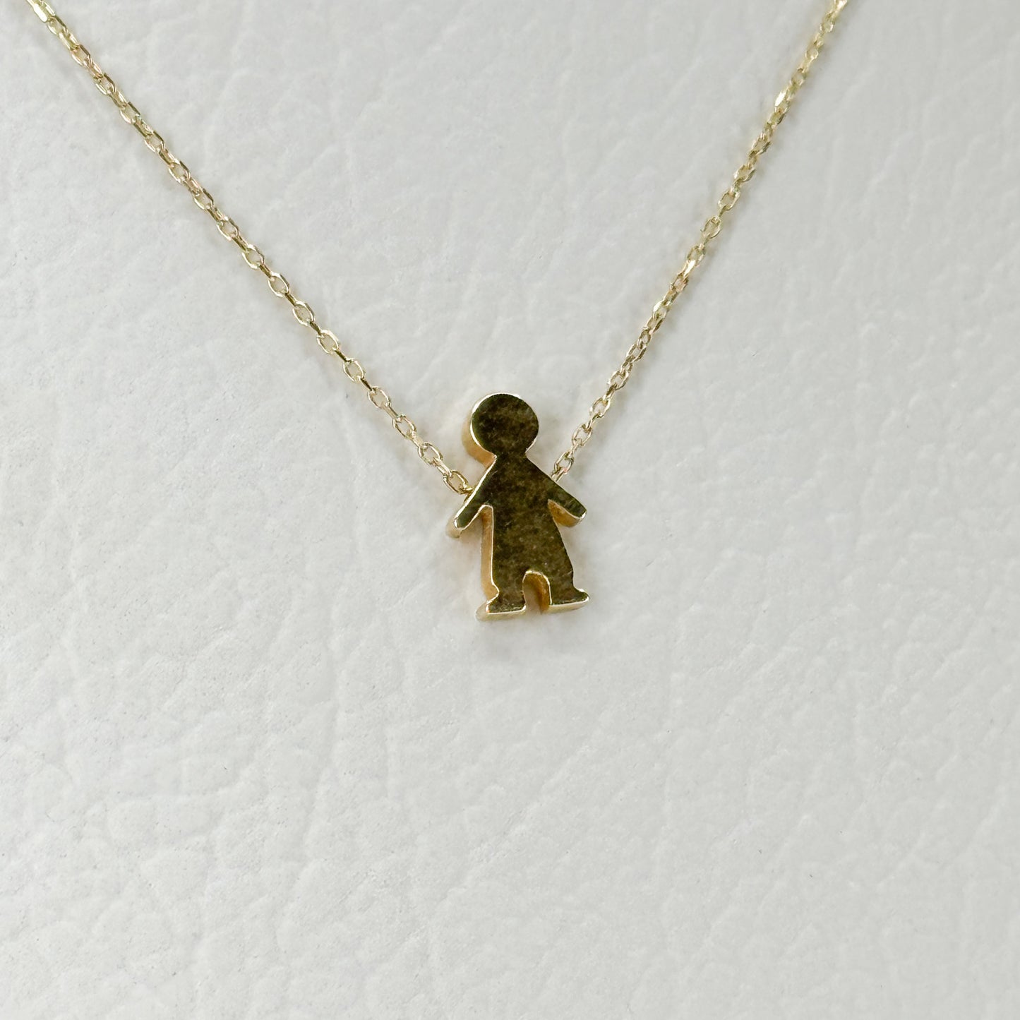 Collar “Silueta de Niño”