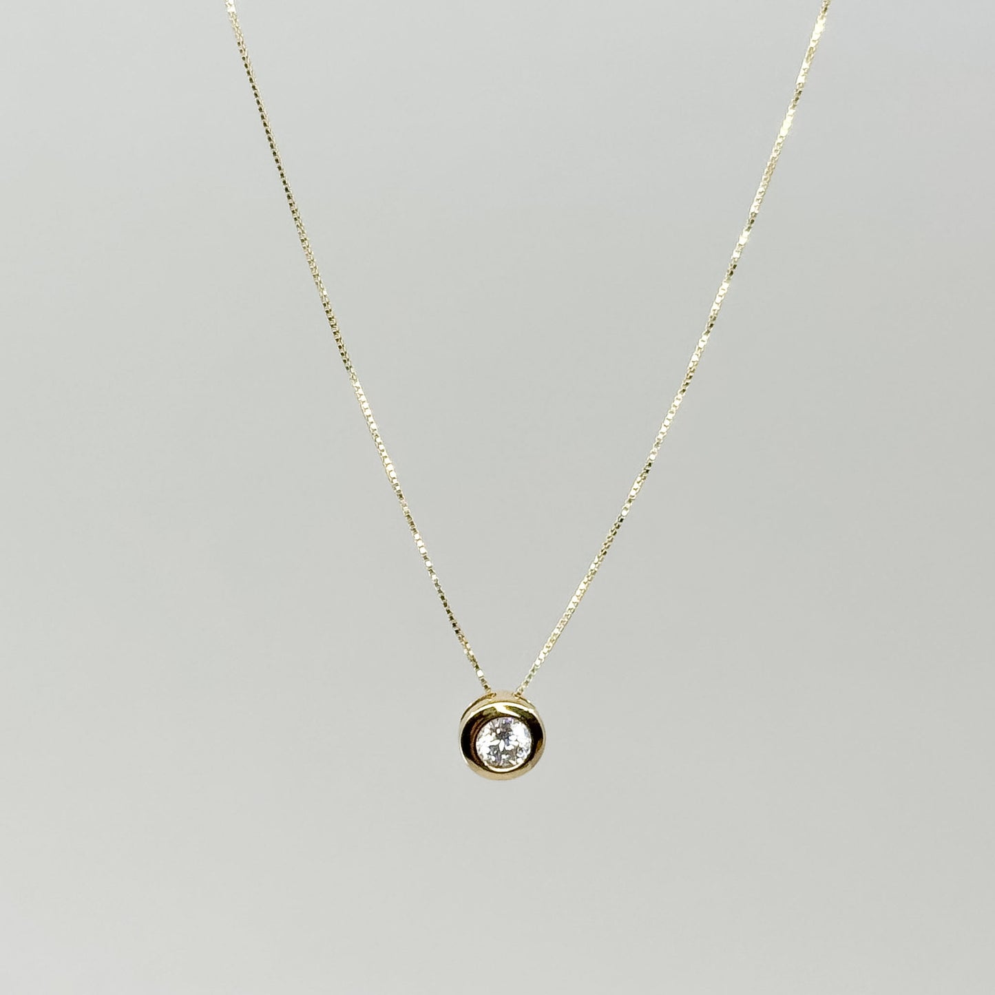 Collar Solitario Cristal de Oro 18K