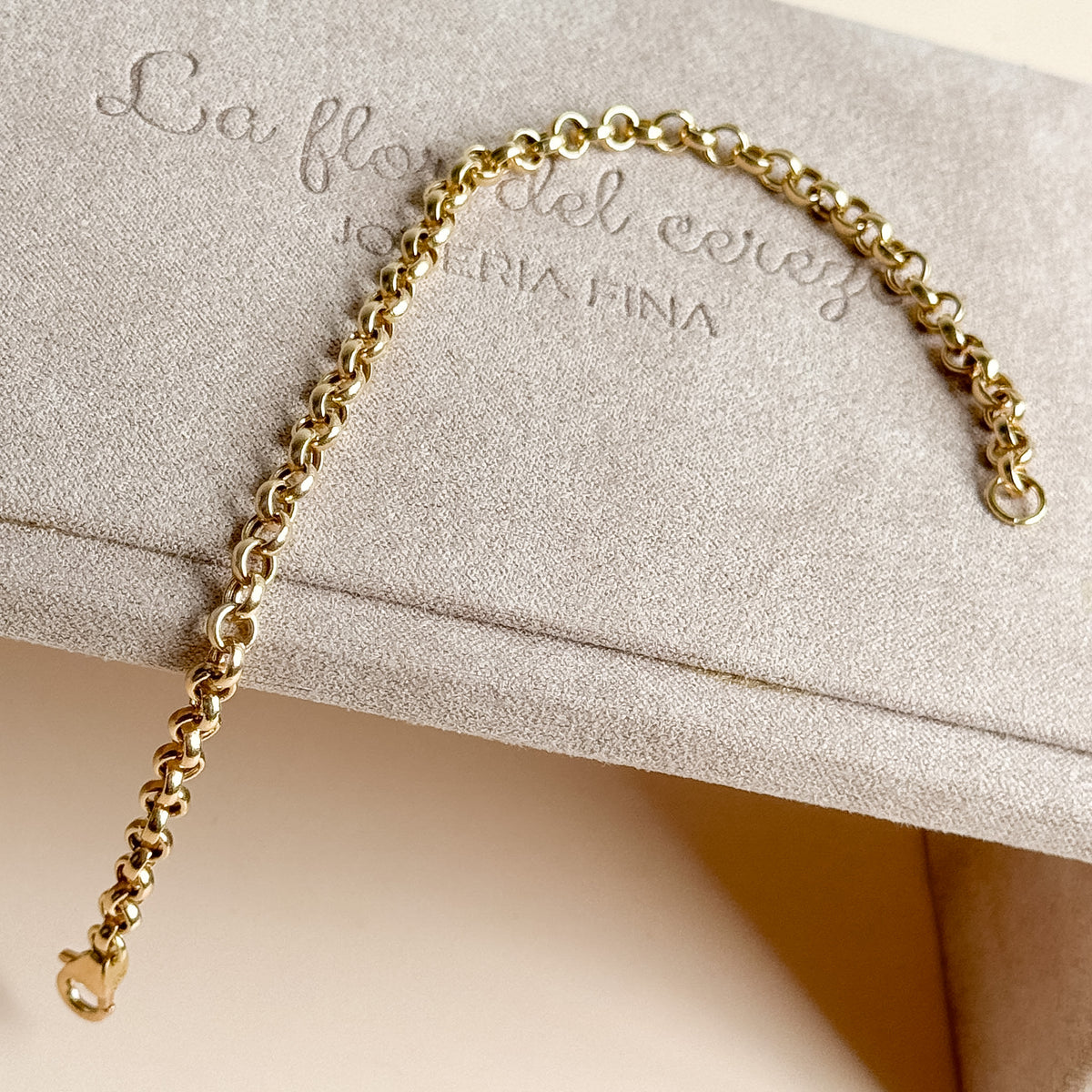 Pulsera Rolo Clásica de Oro 18K – 20 cm