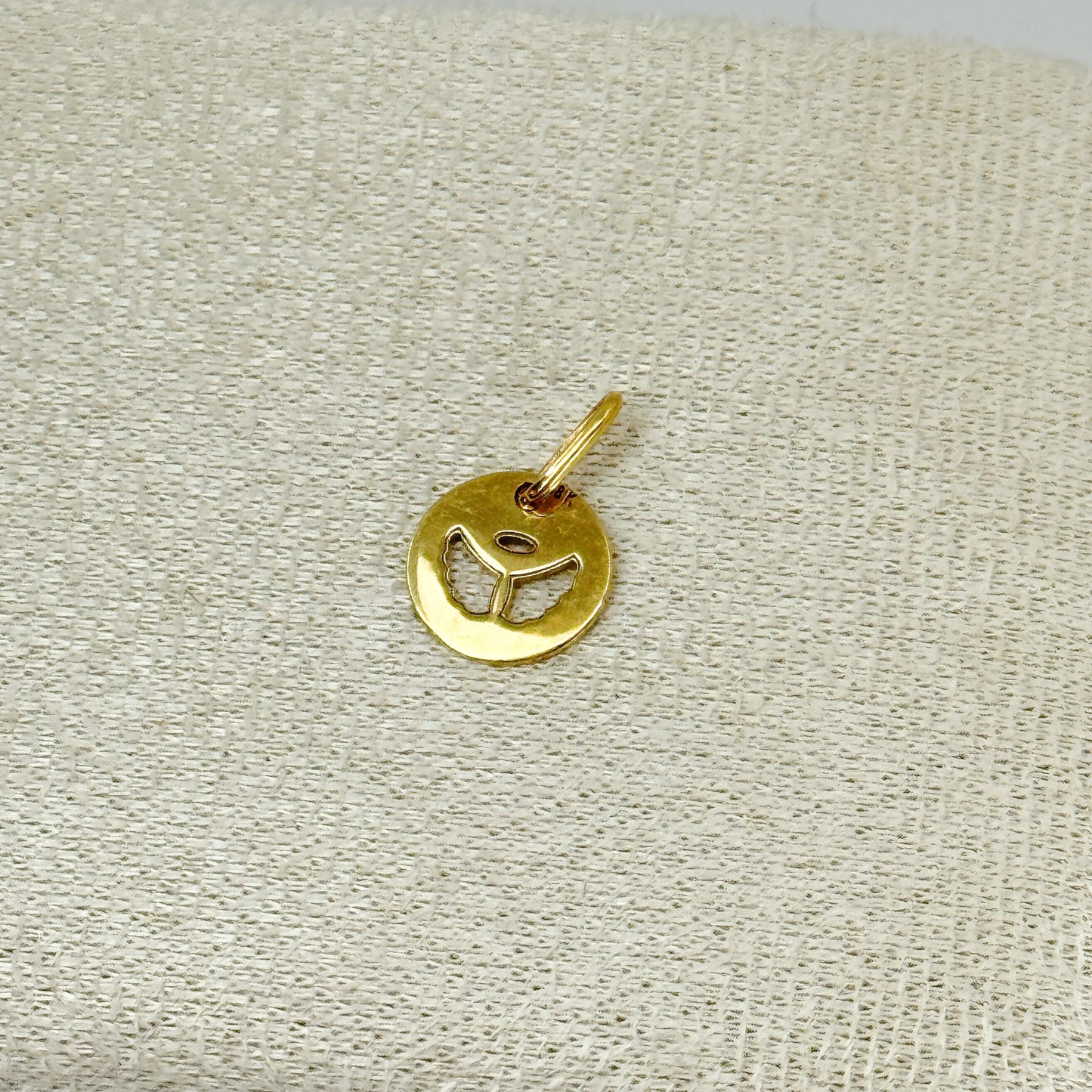 Dije Alas Celestiales – Oro 18k