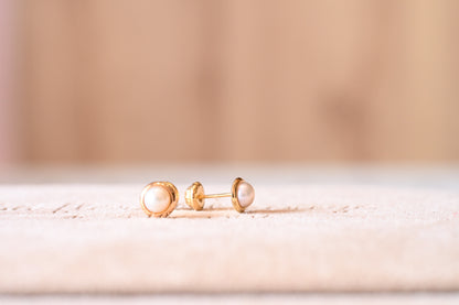 Aretes Dulce Perla en Oro 18K