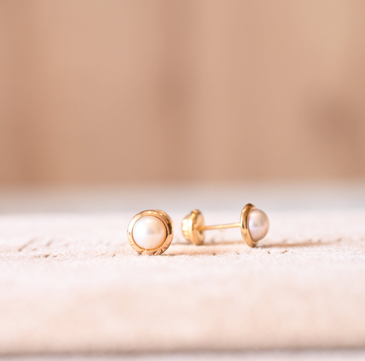 Aretes Dulce Perla en Oro 18K