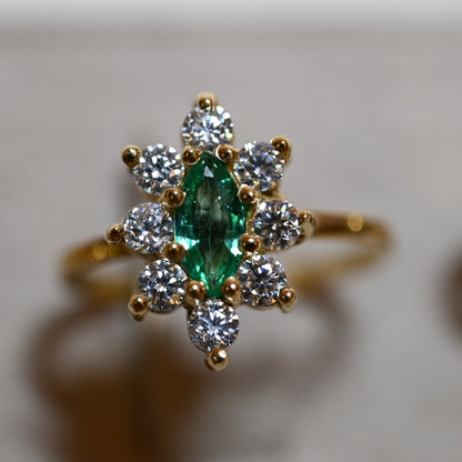 Anillo Esmeralda Colombiana y Diamantes Oro 18K