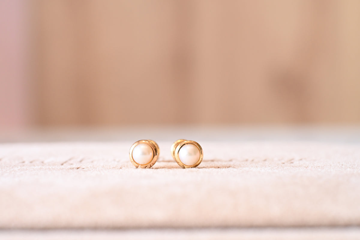 Aretes Dulce Perla en Oro 18K