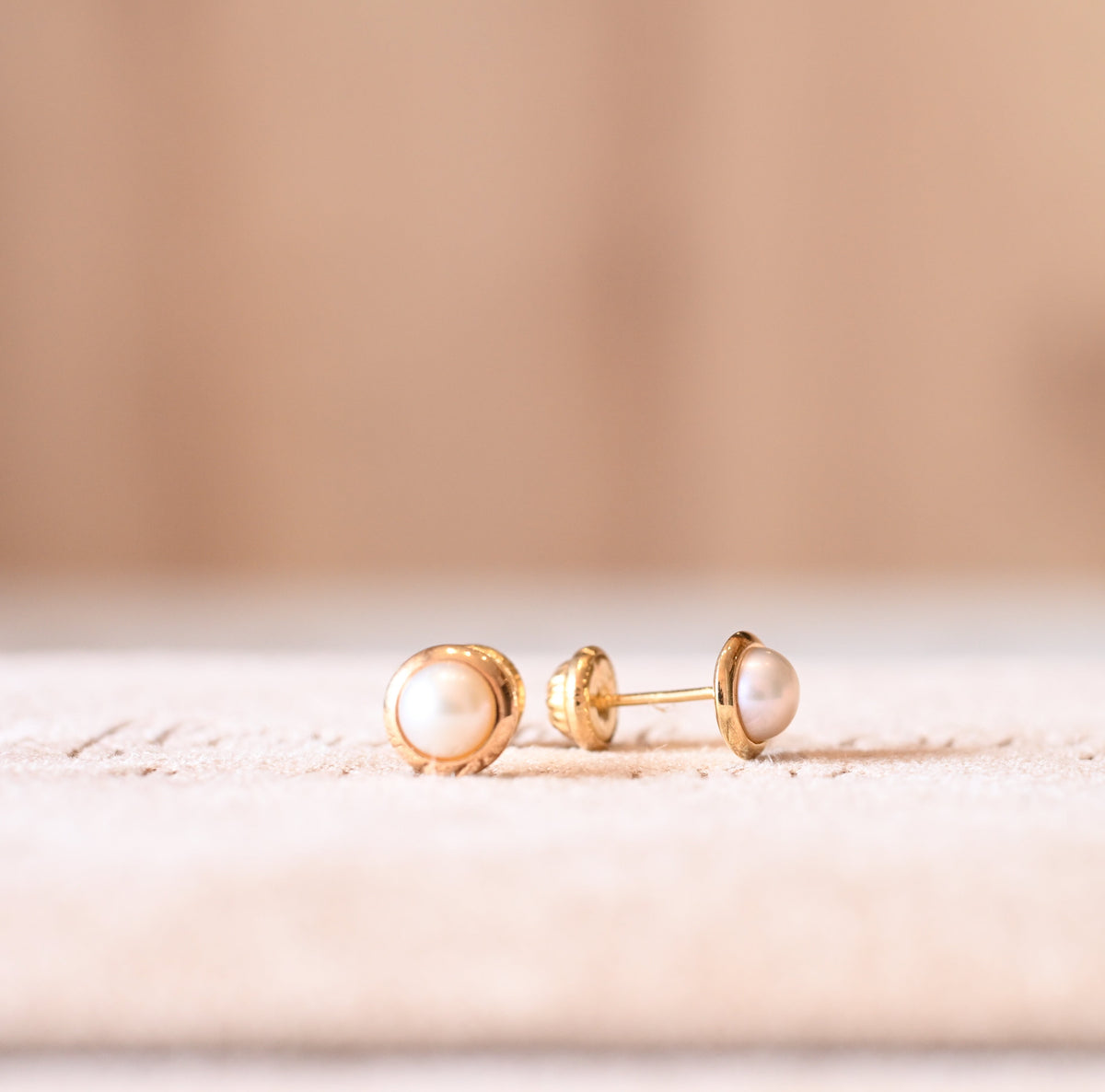 Aretes Dulce Perla en Oro 18K