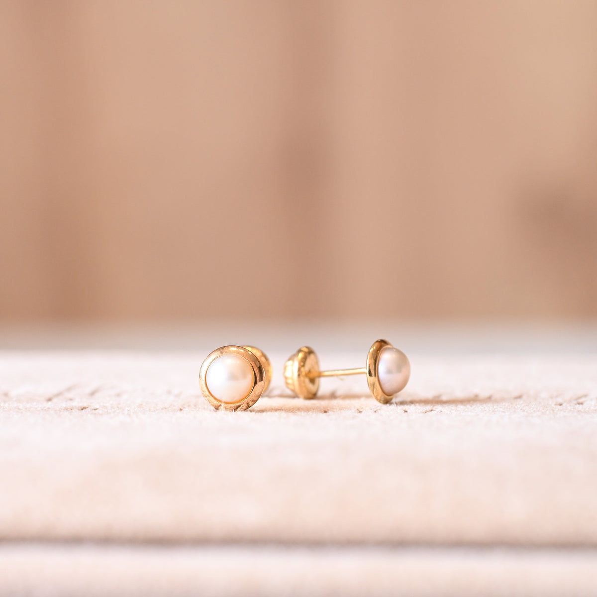 Aretes Dulce Perla en Oro 18K