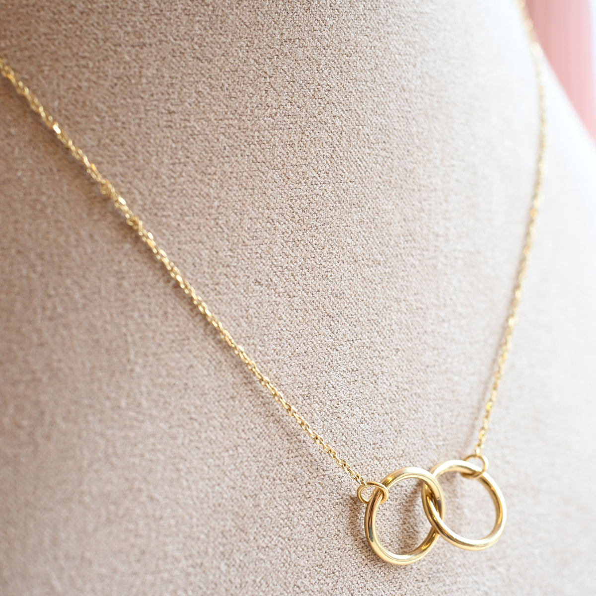 Collar Lazos Eternos Oro 18K