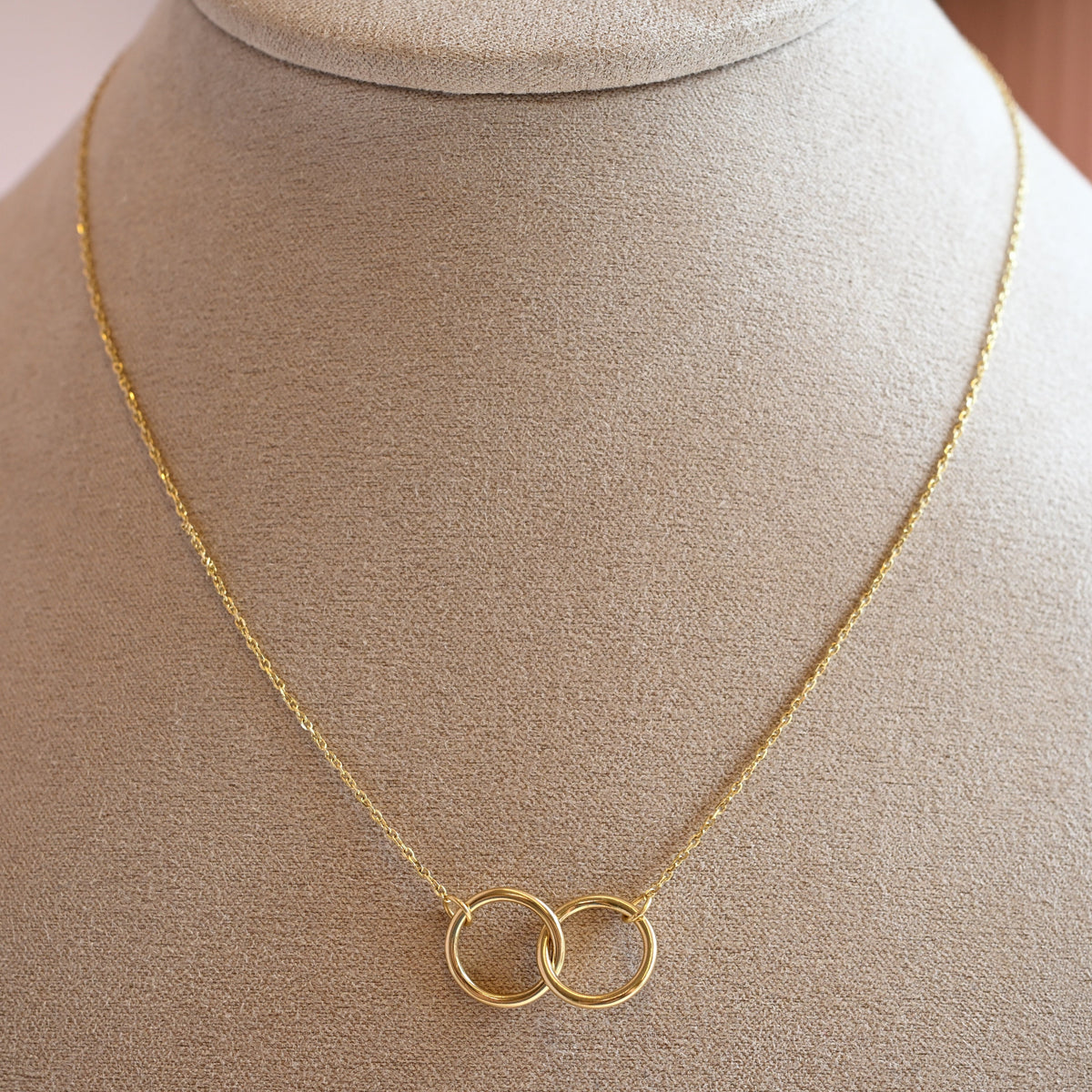 Collar Lazos Eternos Oro 18K