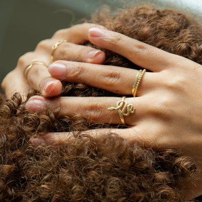 Anillo Serpiente Elegante Oro 18K