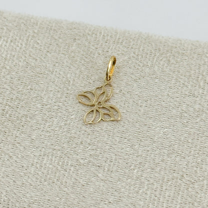 Dije Mariposa Suspendida oro 18k ✨