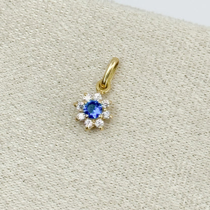 Dije Roseta con piedra azul en oro 18k ✨