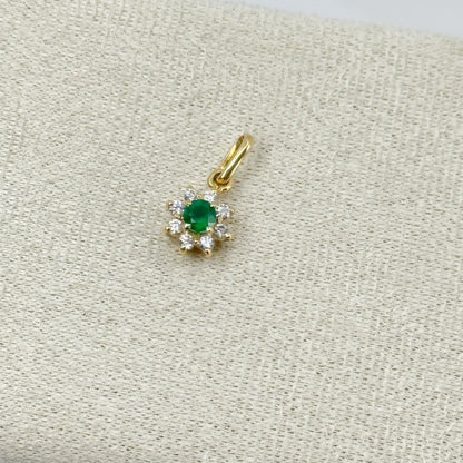 Dije Roseta con piedra verde en oro 18k ✨