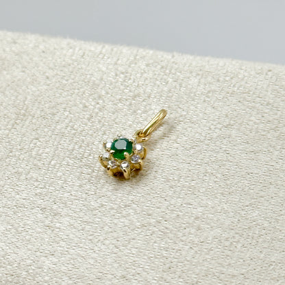 Dije Roseta con piedra verde en oro 18k ✨