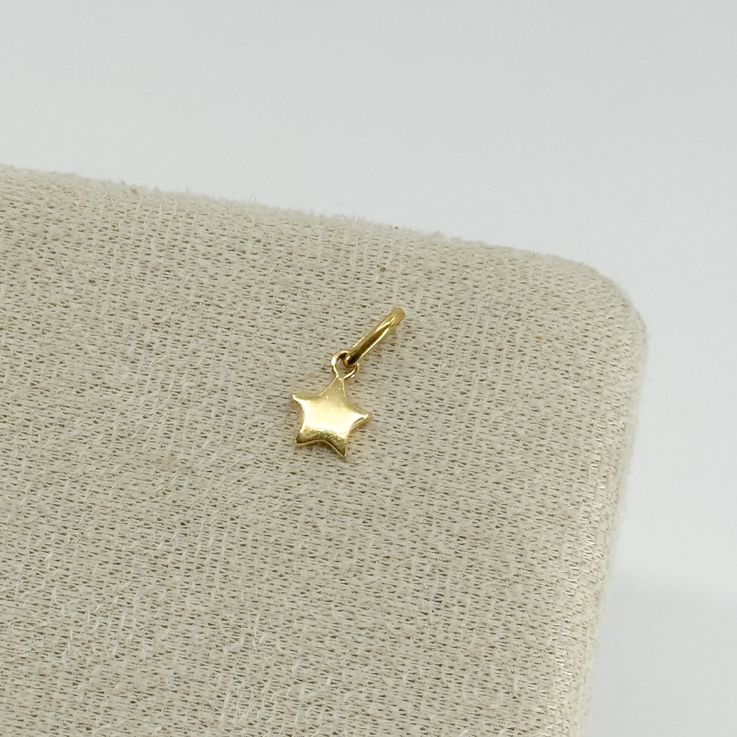 Dije “Estrella Dual”