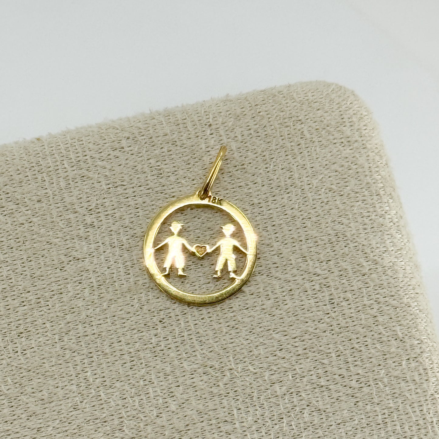 Dije Corazón Unido oro 18k ✨