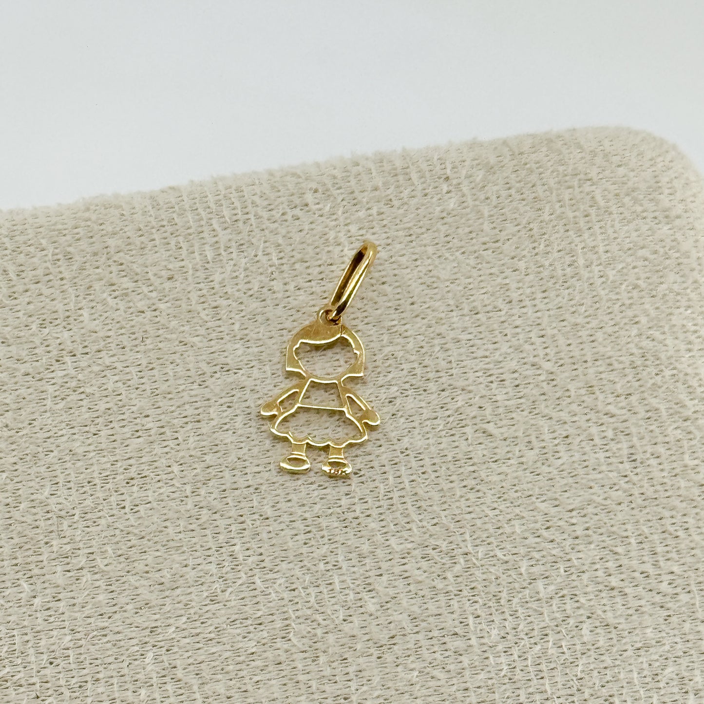 Dije Niña oro 18k ✨