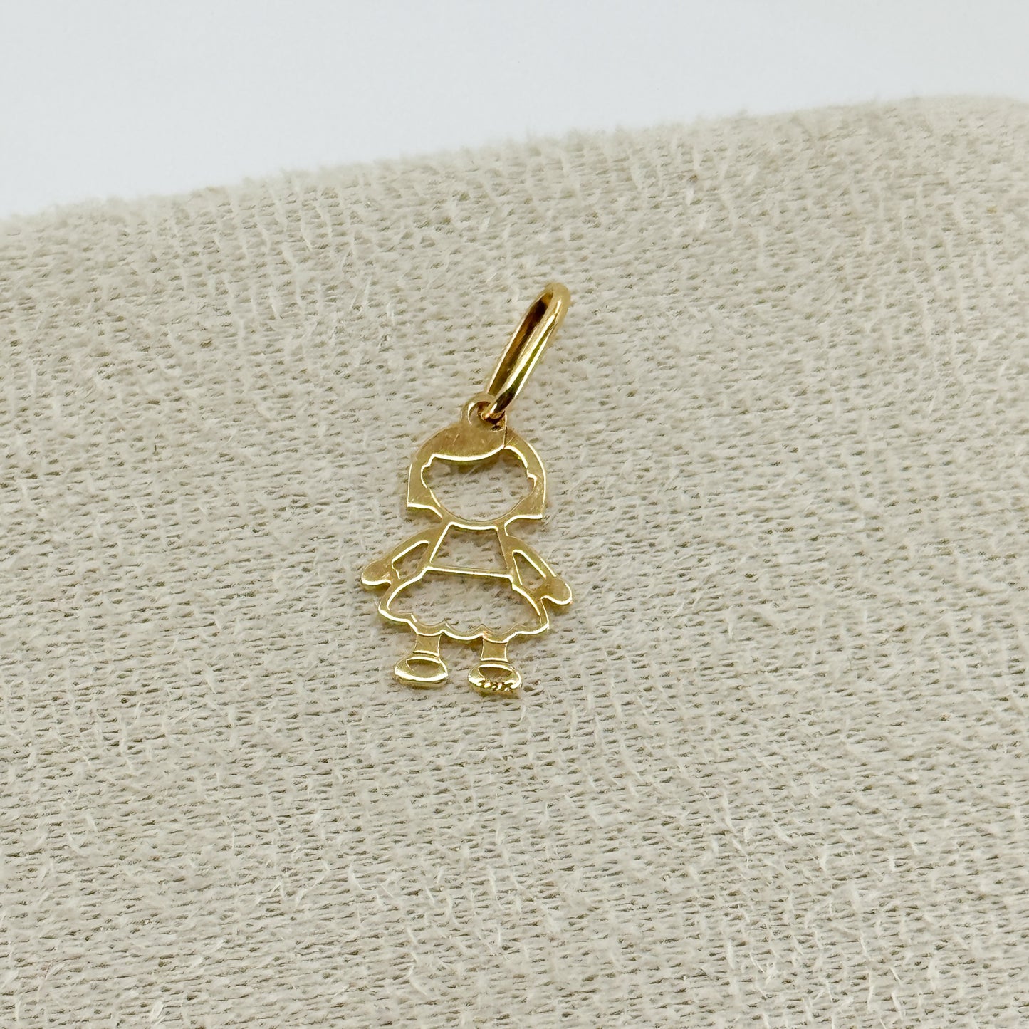 Dije Niña oro 18k ✨