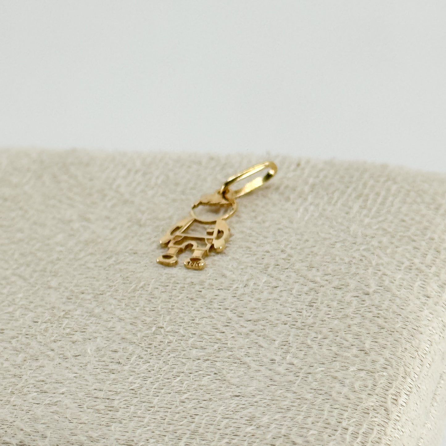 Dije Niño oro 18k ✨