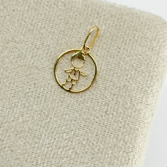 Dije Niño en Placa Redonda oro 18k ✨