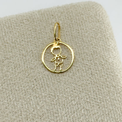 Dije Niño en Placa Redonda oro 18k ✨