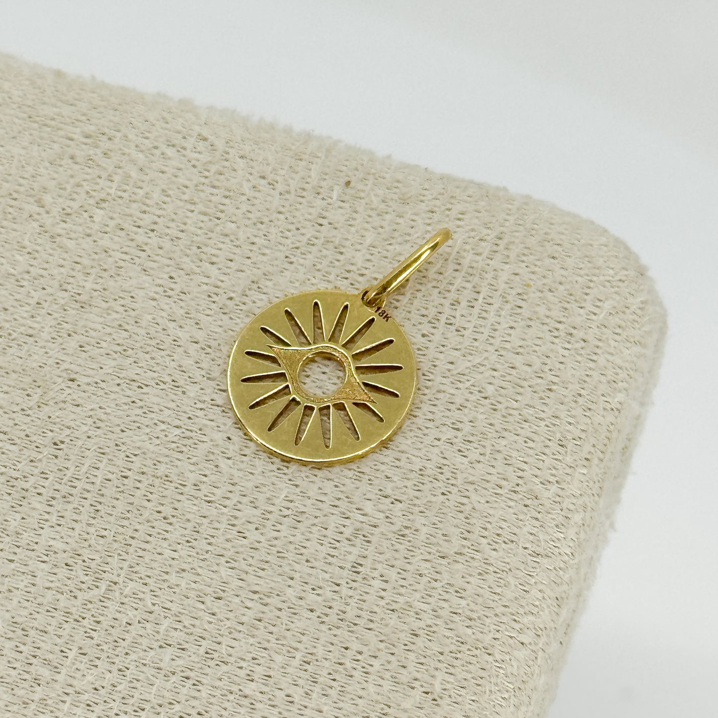 Dije “Sol Radiante”