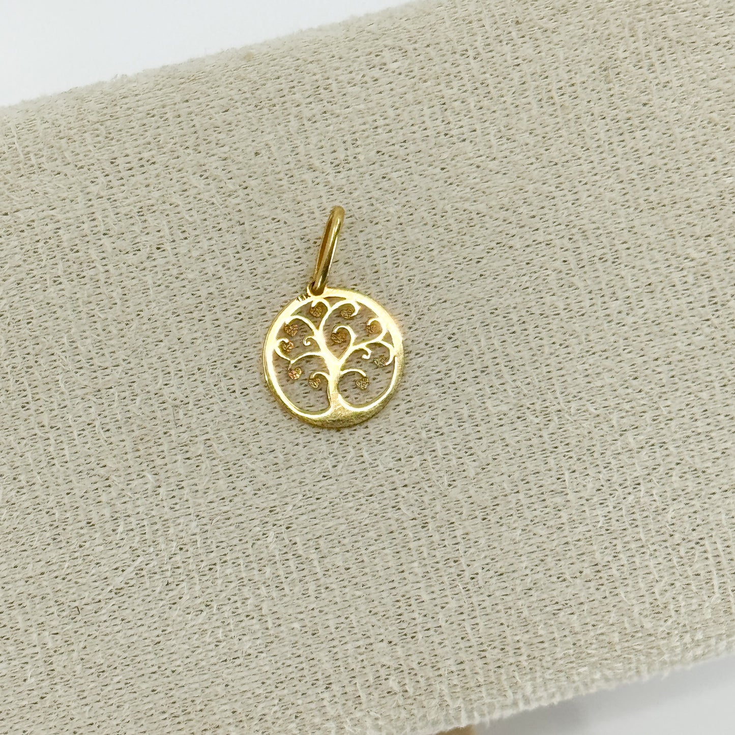 Dije Árbol de la Vida “Corazones de Raíz”