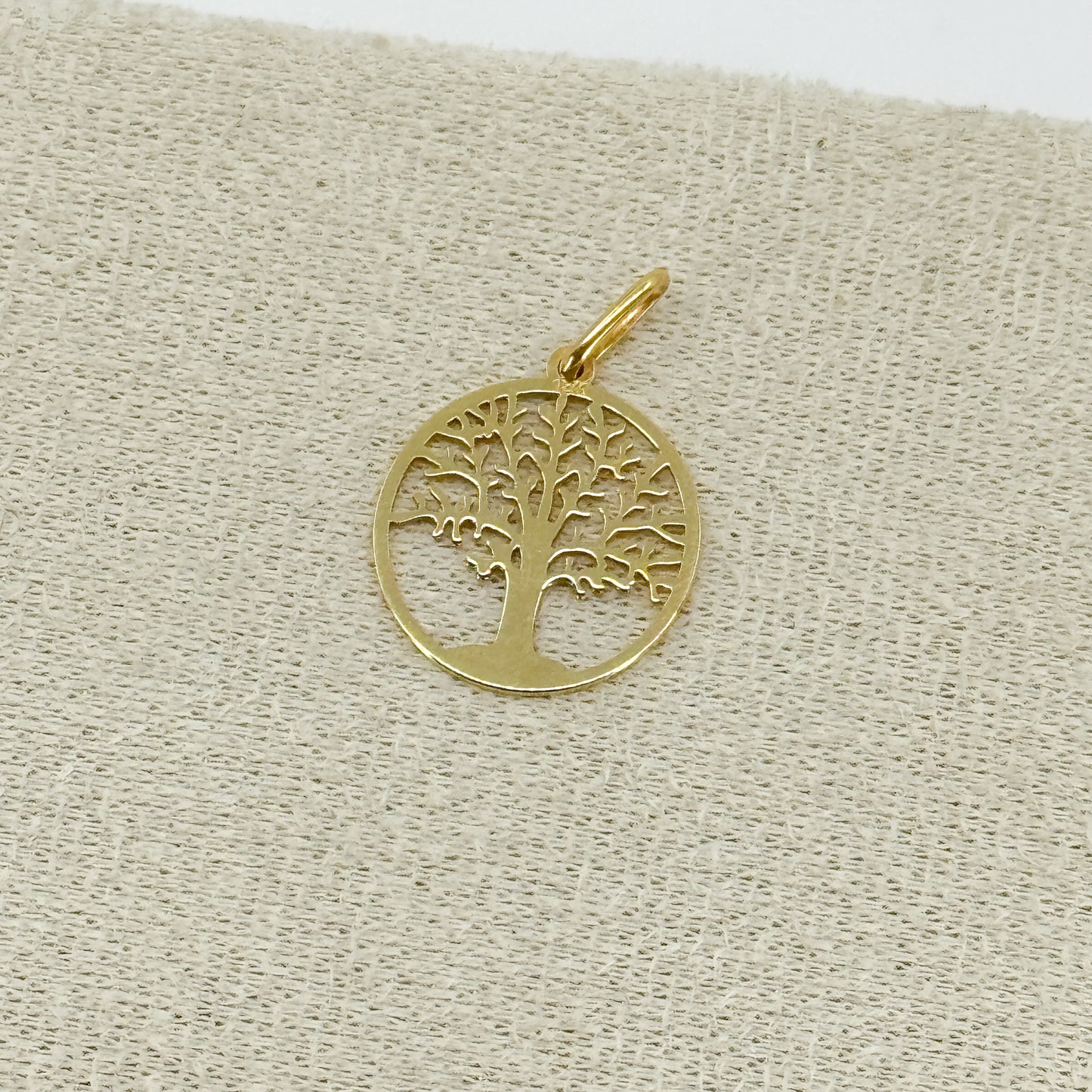 Dije Árbol de la Vida “Raíces Eternas”