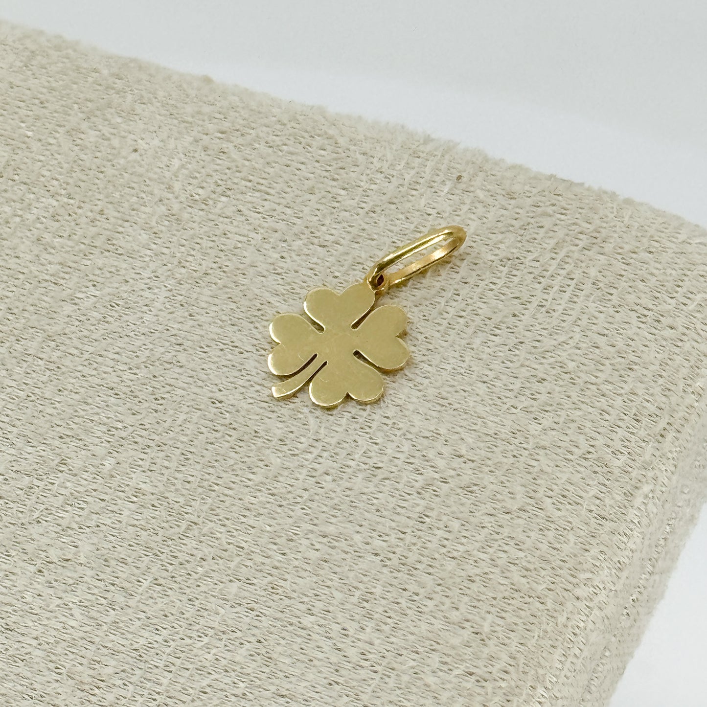 Dije “Trébol de Amor”