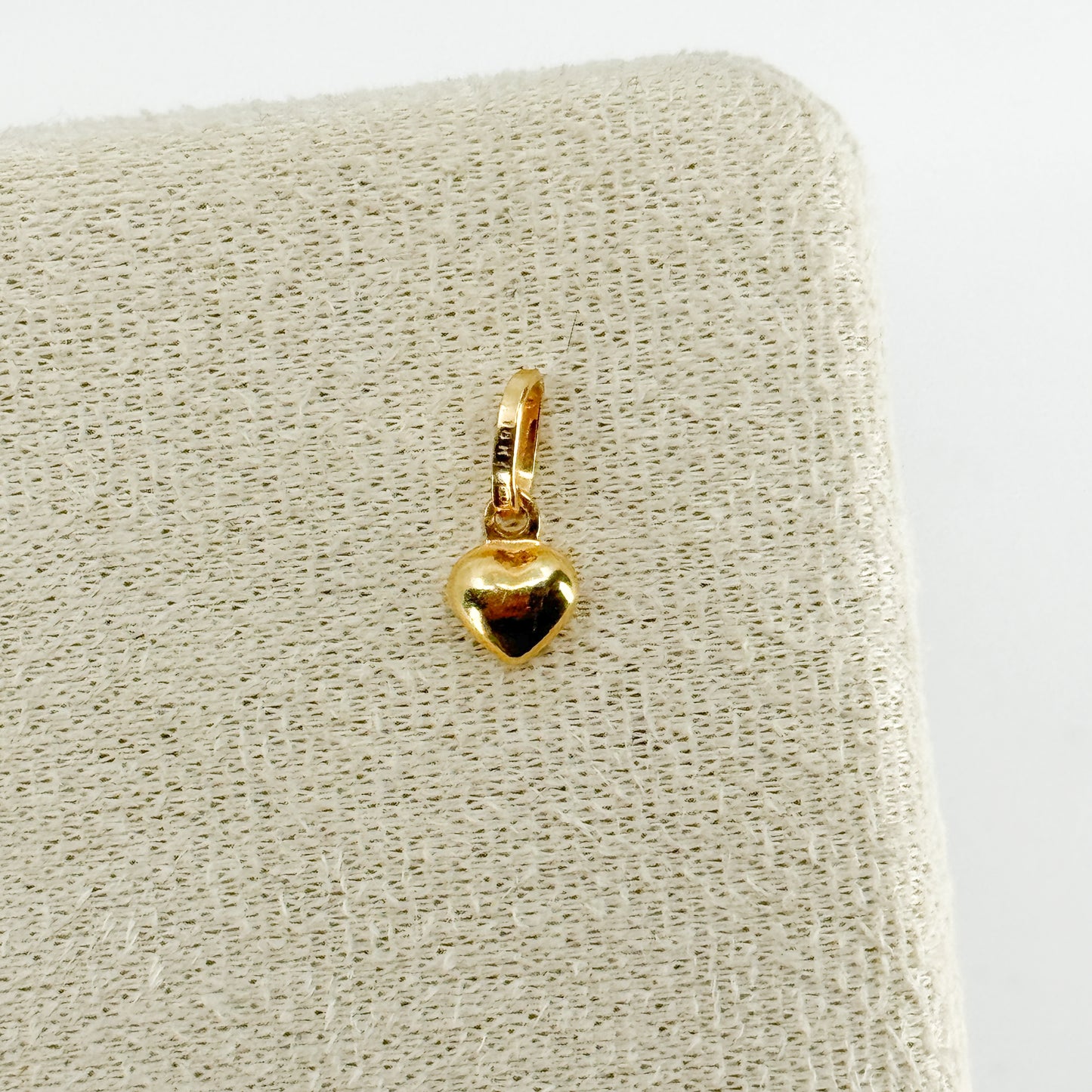 Dije Mini Heart Bombé