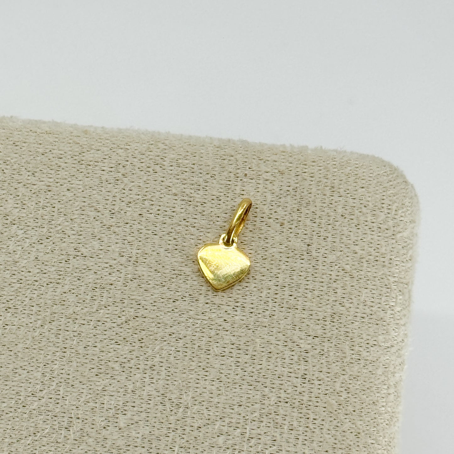 Dije “Corazón Sólido”