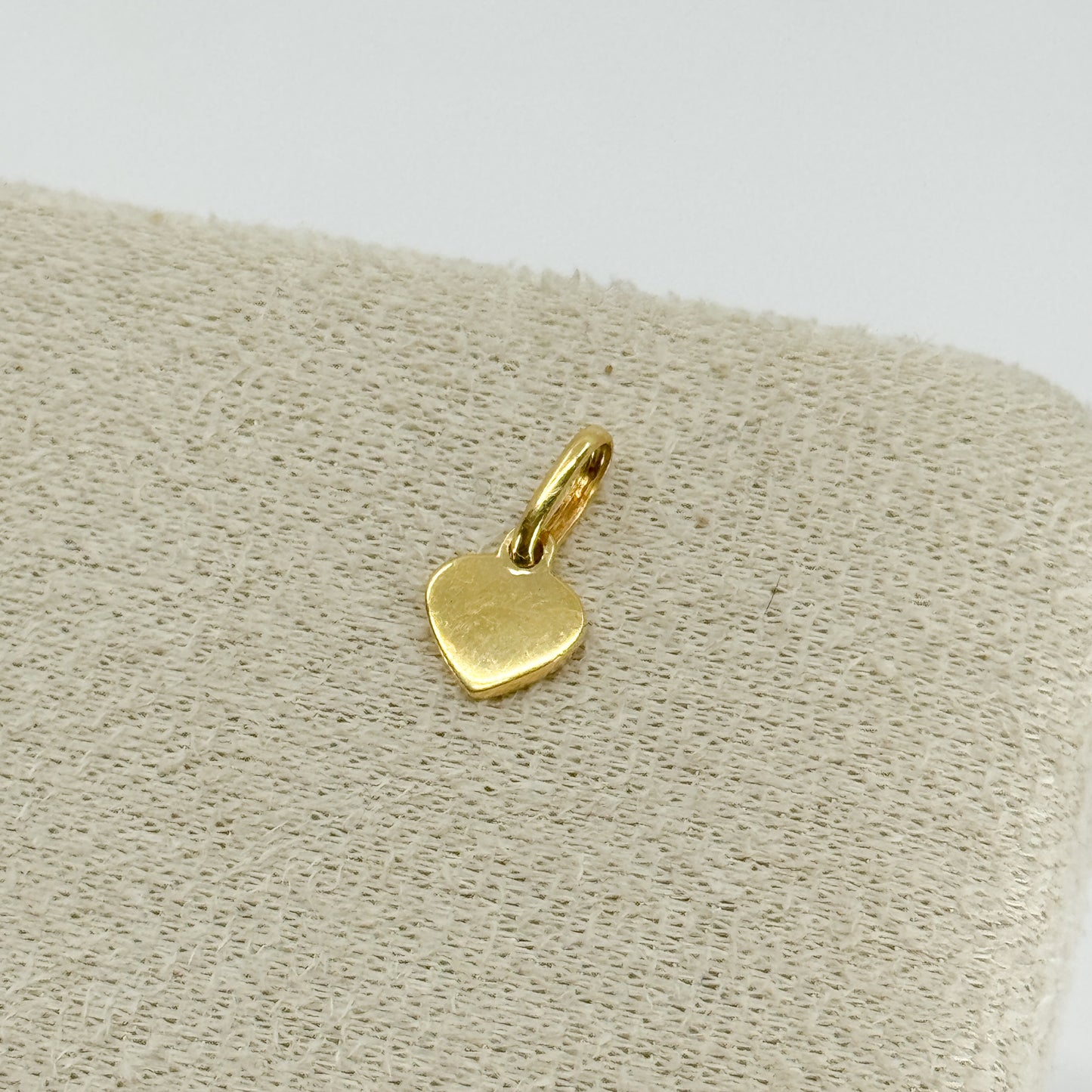 Dije “Corazón Sólido”