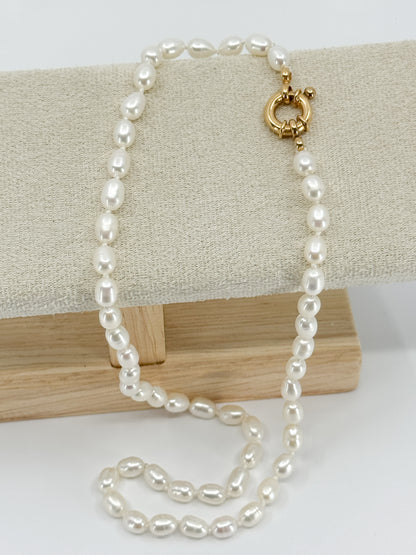 Collar Perla del Río y Broche Timón en Oro 18k 45cm