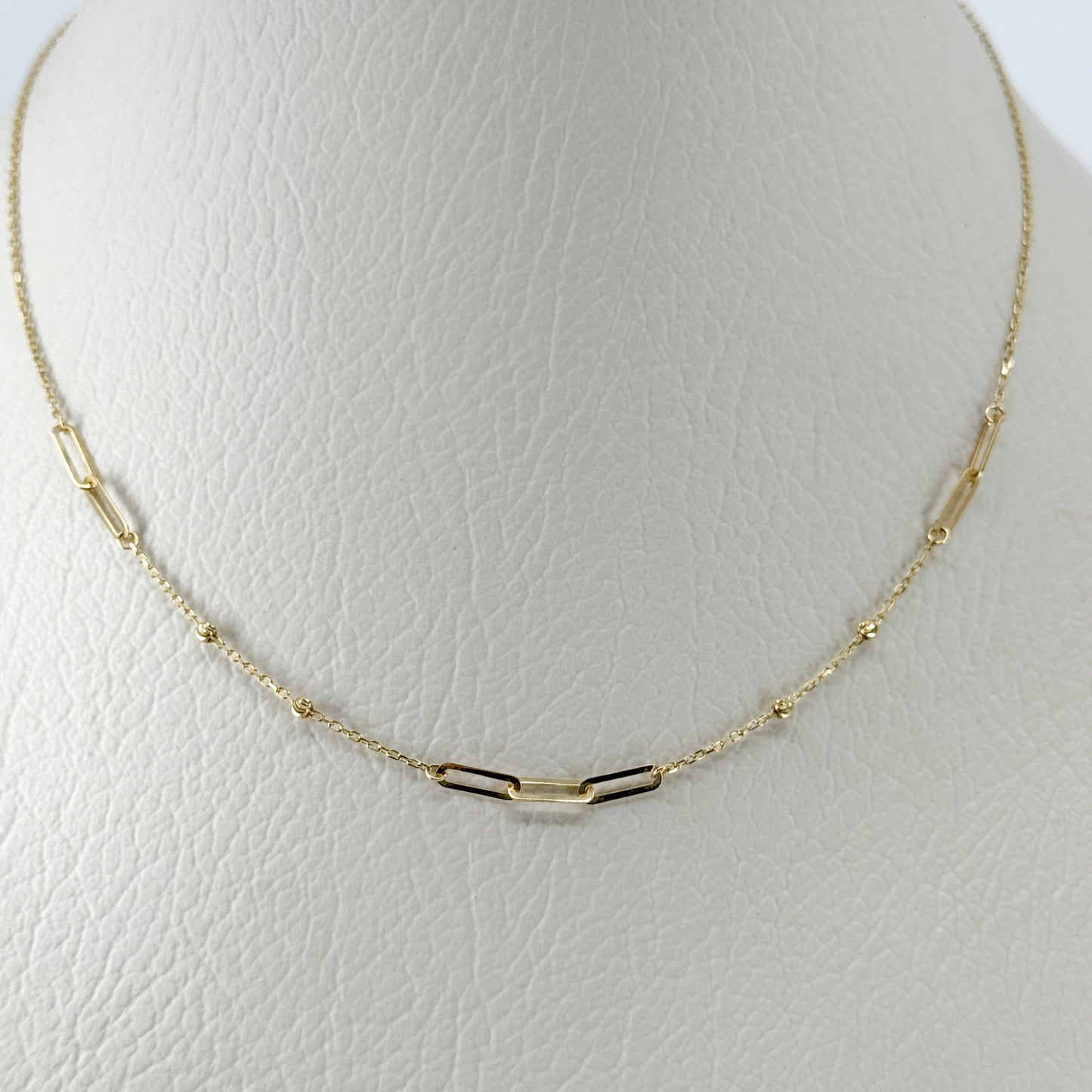 Collar “Enlace Dorado”