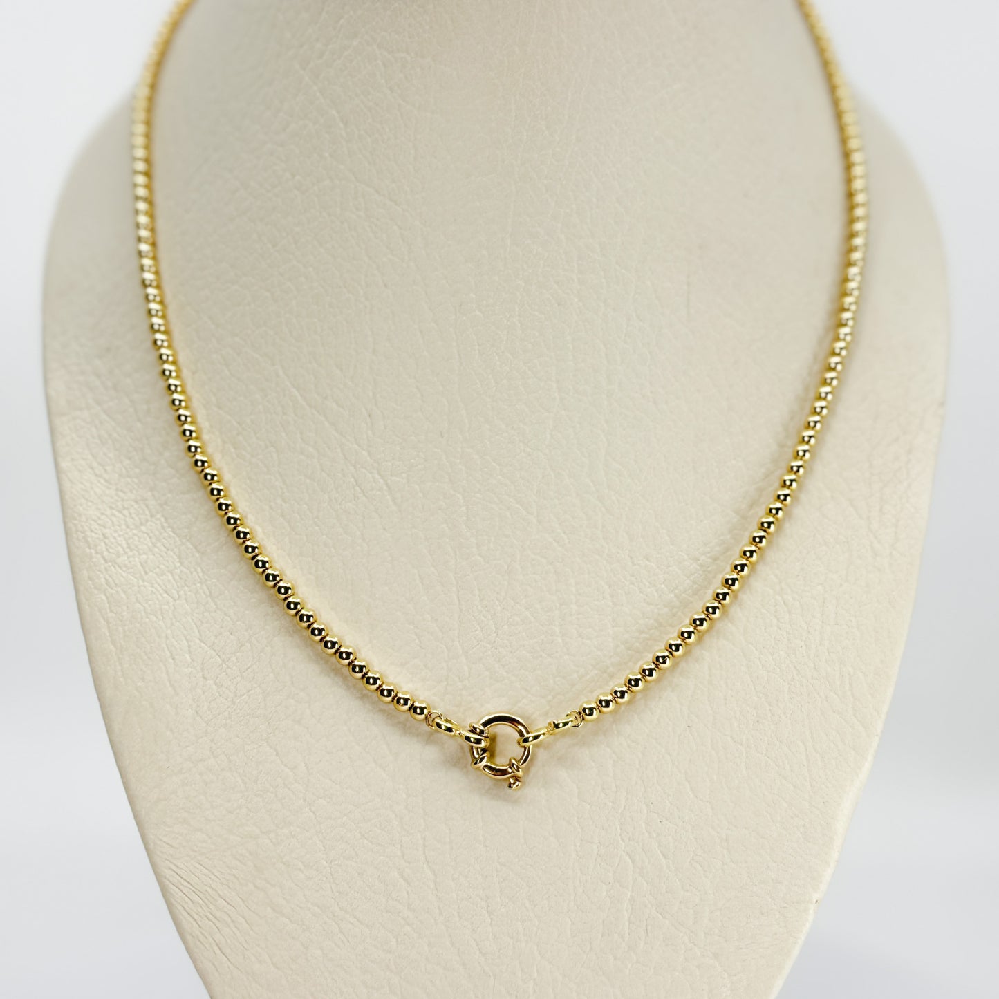 Collar “Esferas Clásicas”