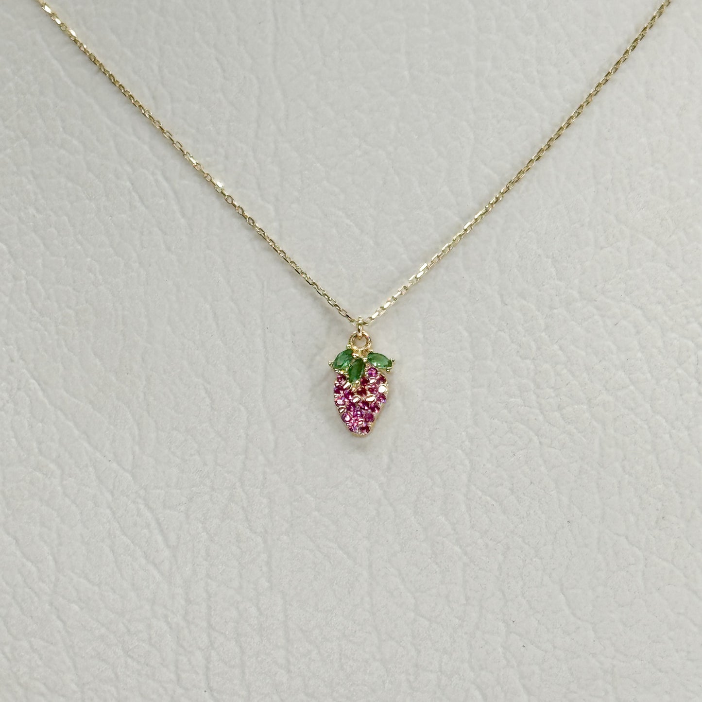 Collar “Fresa Encantada”