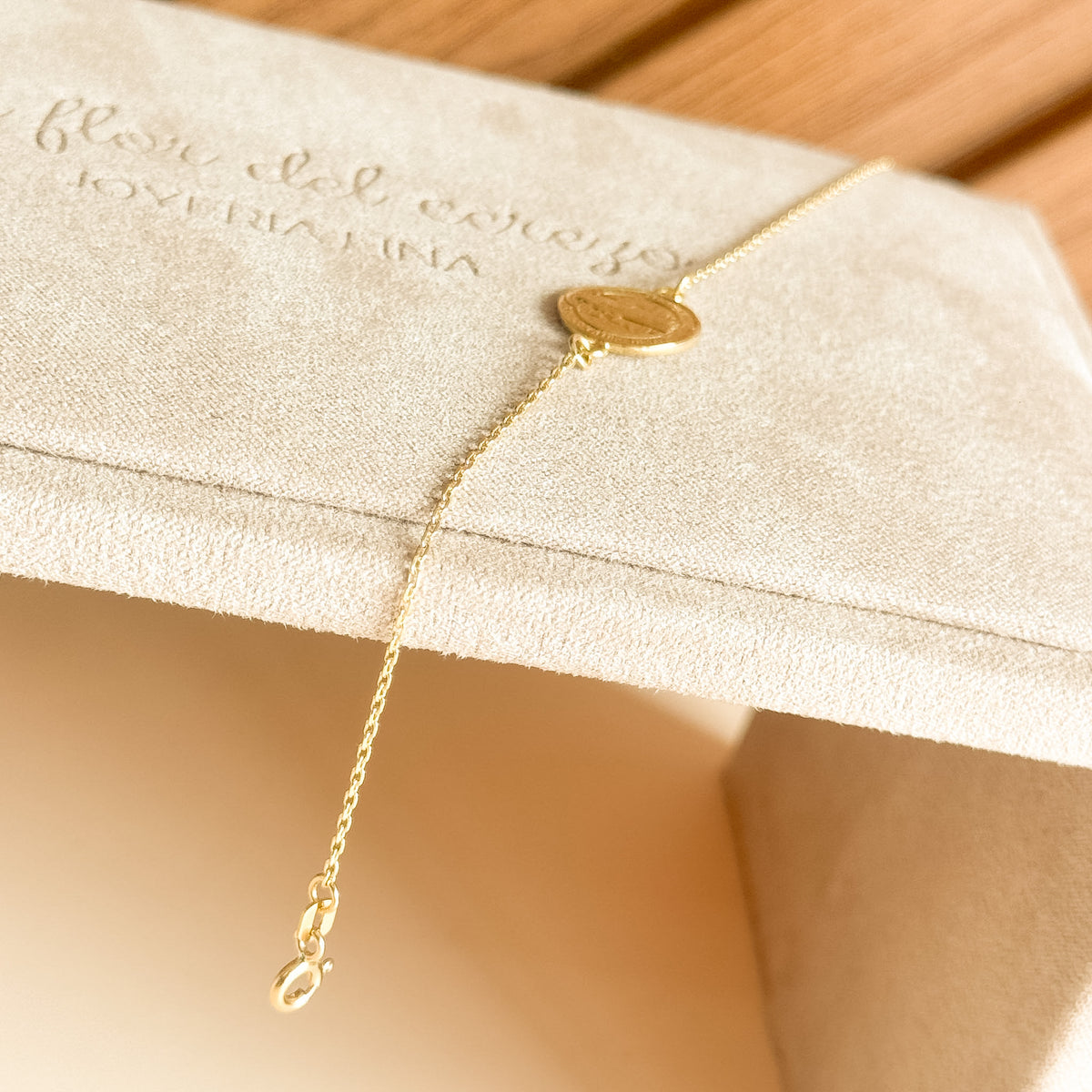 Pulsera Medalla San Benito 13 mm en Oro 18k