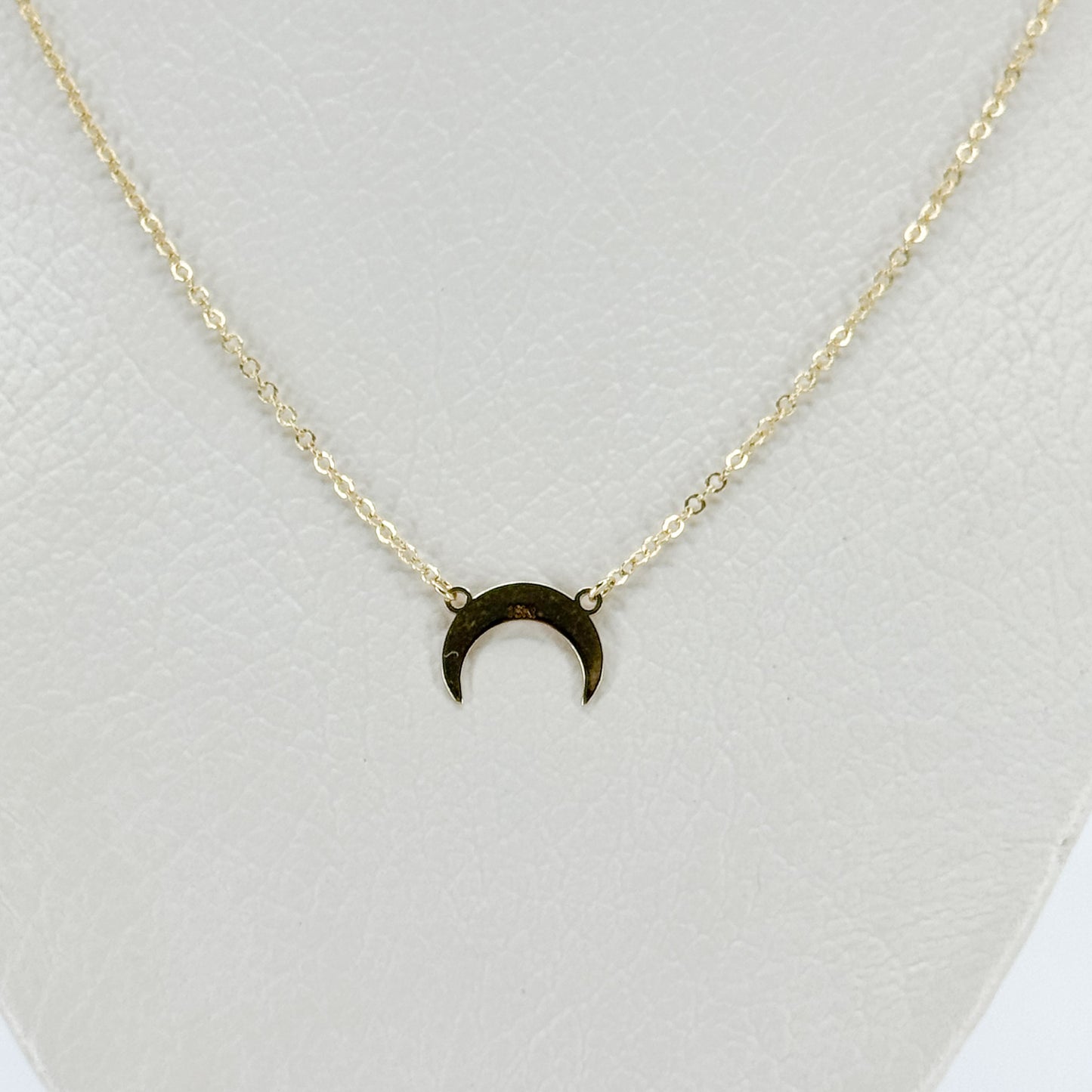 Collar “Luna Invertida”