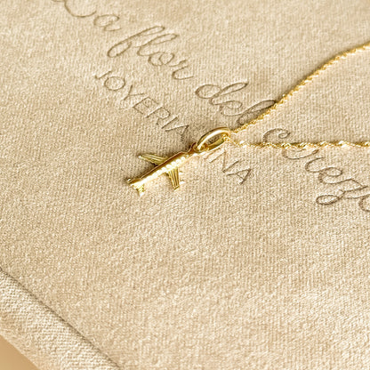 Dije Avión en Oro 18k