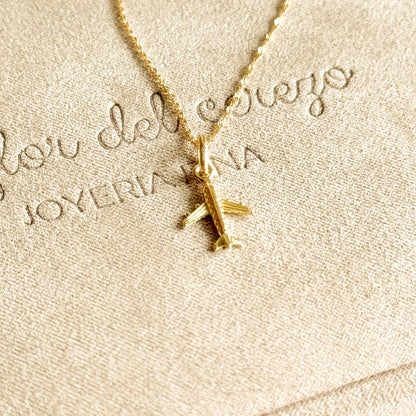 Dije Avión en Oro 18k