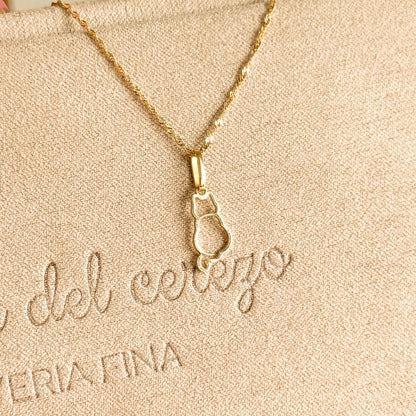 Dije Gato Silueta en Oro 18k