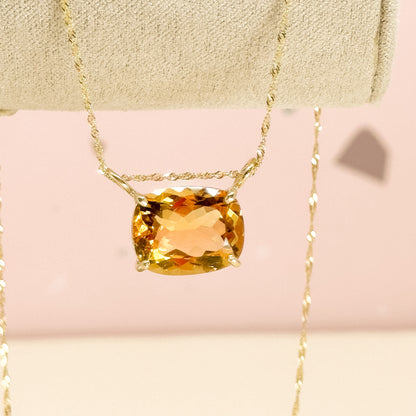 Dije Citrino Rectangular Natural en Oro 18k