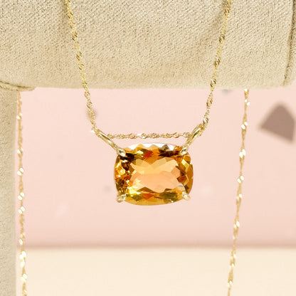 Dije Citrino Rectangular Natural en Oro 18k
