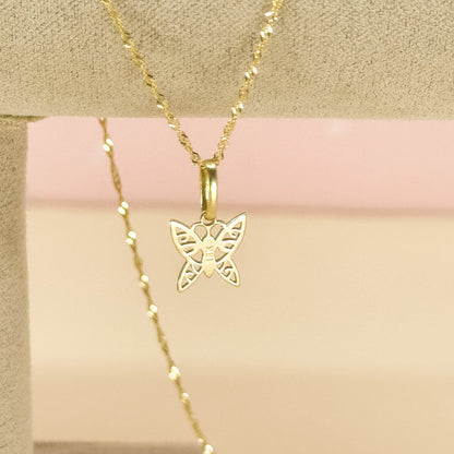 Dije Mariposa Calada en Oro 18k