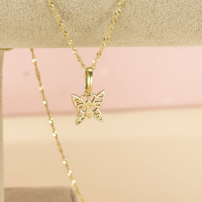 Dije Mariposa Calada en Oro 18k