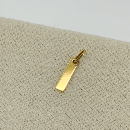 Dije Rectangular Personalizable “Memorias Grabadas”