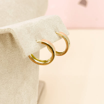 Argolla Modelo Cinta en Oro 18k