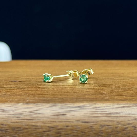 Aretes Esencia Esmeralda Natural en Oro 18K