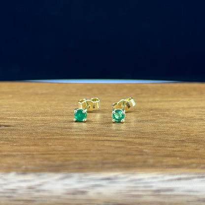 Aretes Esencia Esmeralda Natural en Oro 18K